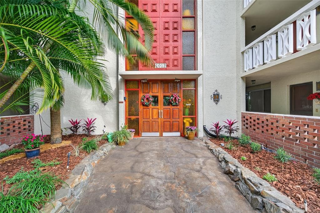 1012 PEARCE DRIVE UNIT 110 CLEARWATER, FL 33764