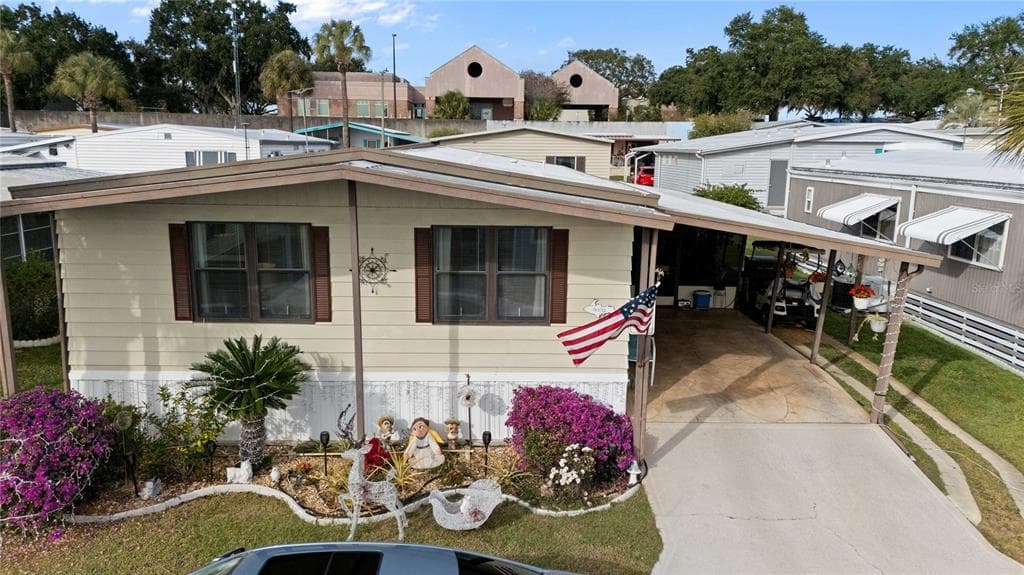 37817 GRANADA AVENUE ZEPHYRHILLS, FL 33541