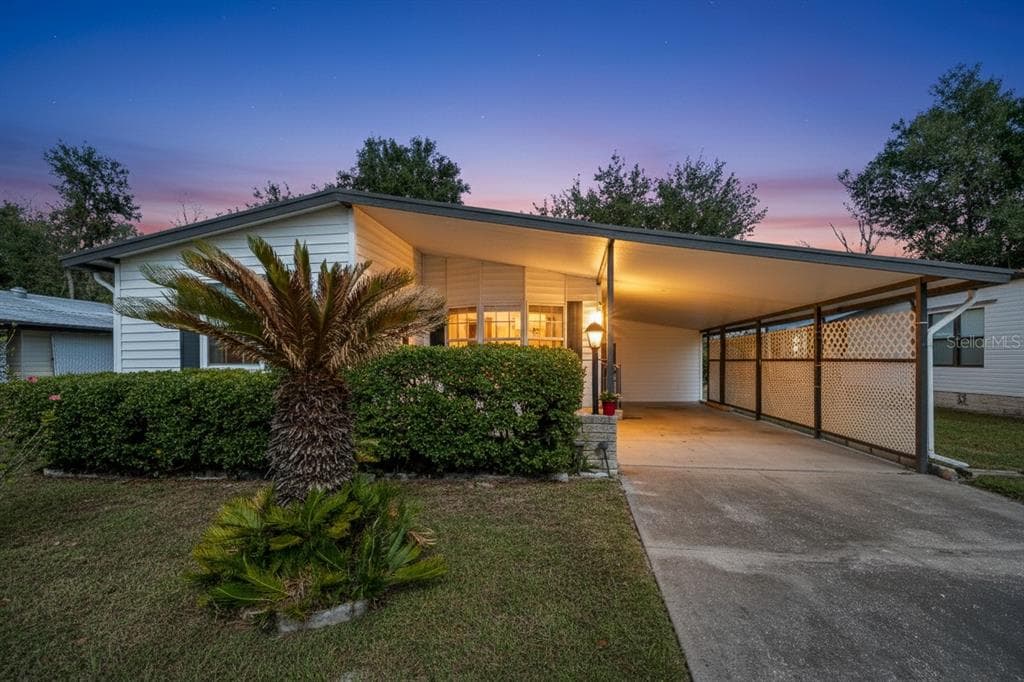35131 MCCULLOUGHS LEAP ZEPHYRHILLS, FL 33541