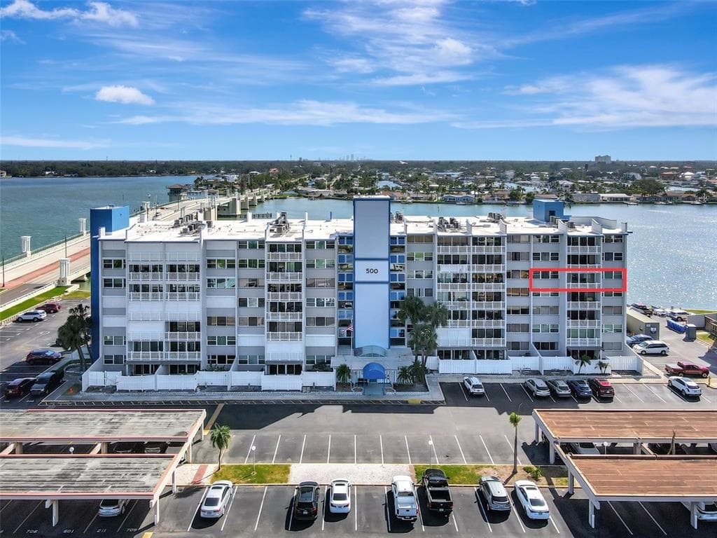 500 TREASURE ISLAND CSWY UNIT 501 TREASURE ISLAND, FL 33706