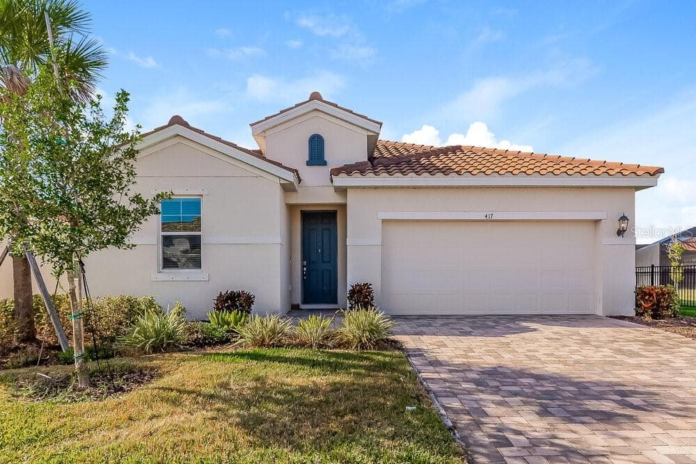 417 DAYLILY BOULEVARD NOKOMIS, FL 34275