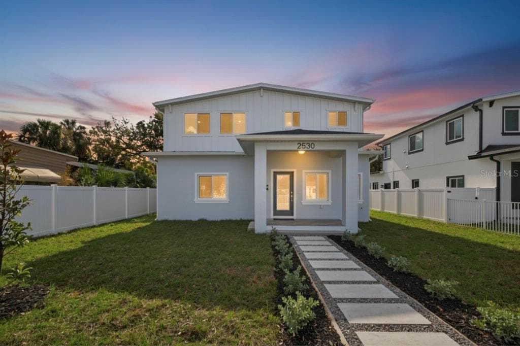 2530 34TH AVENUE N ST PETERSBURG, FL 33713