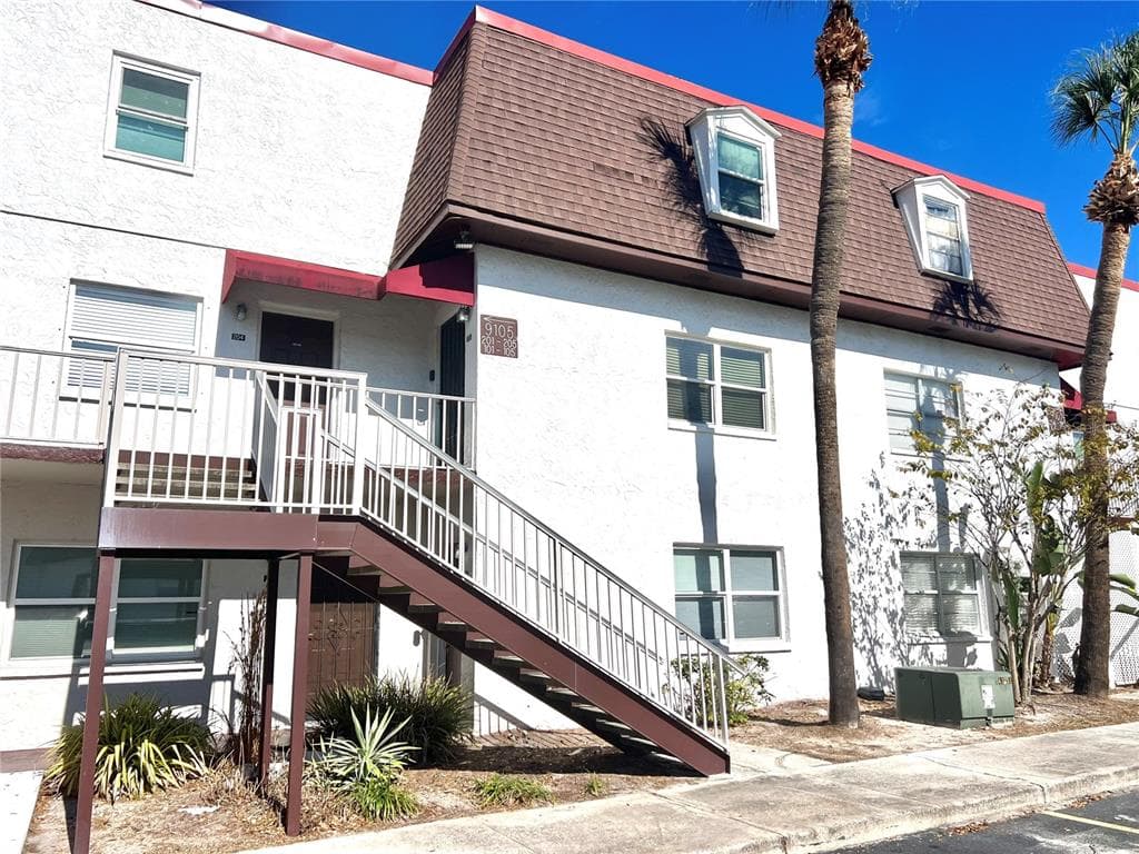 9105 TUDOR DRIVE UNIT F105 TAMPA, FL 33615
