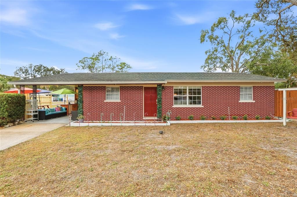 9402 N NEWPORT AVENUE TAMPA, FL 33612