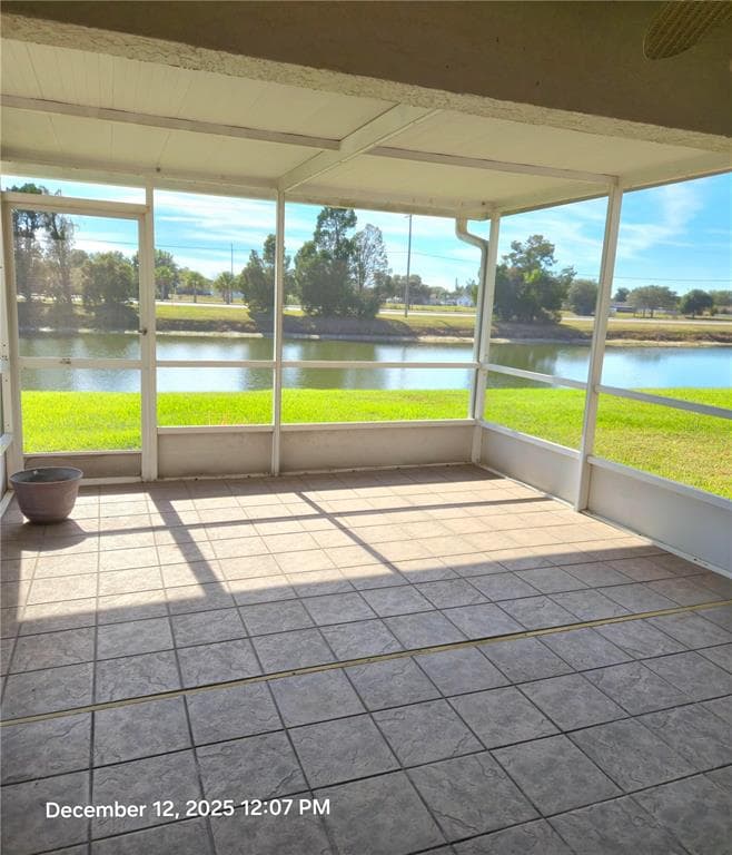 651 KENSINGTON LAKE CIRCLE UNIT 651 BRANDON, FL 33511