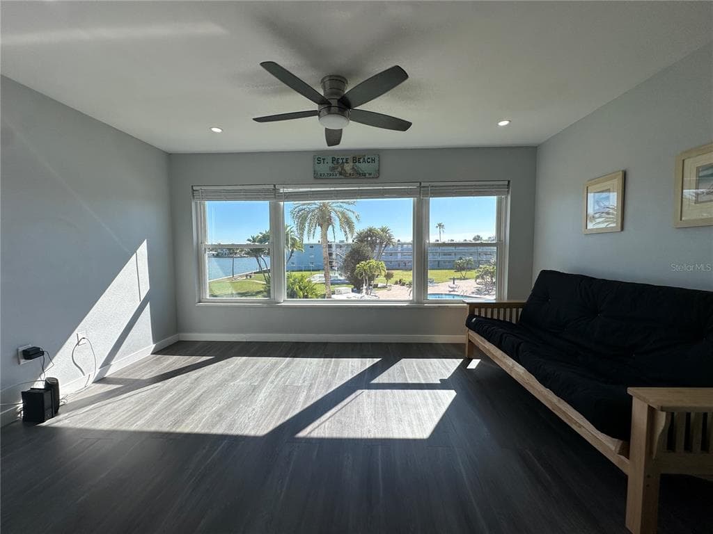 300 64TH AVENUE UNIT 318 ST PETE BEACH, FL 33706