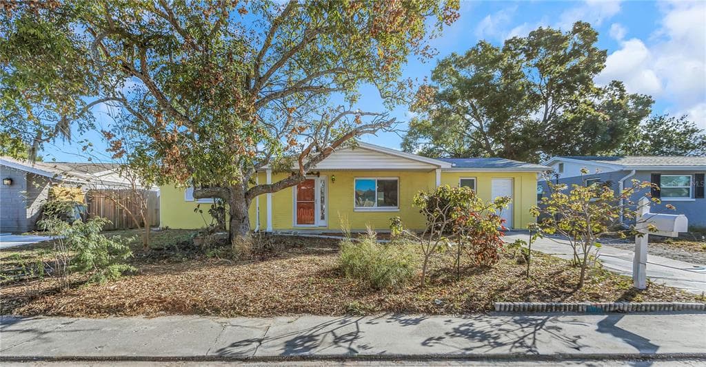 1408 WHITEHALL LANE HOLIDAY, FL 34691