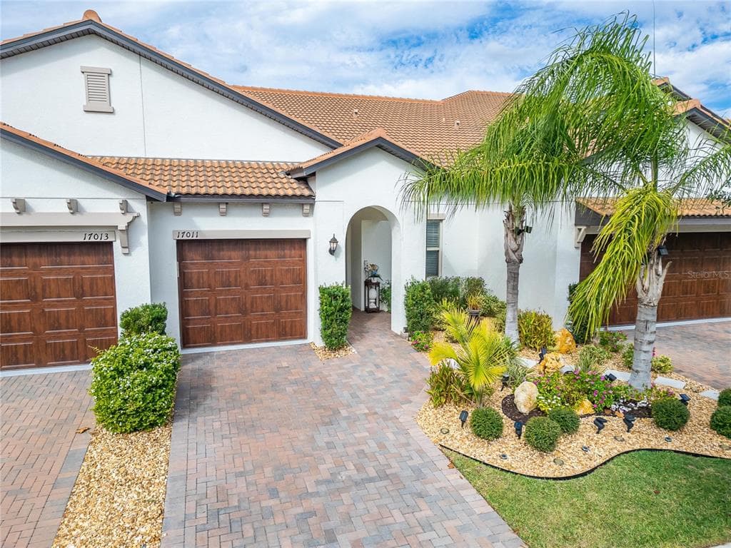 17011 CLEAR CORK DRIVE WIMAUMA, FL 33598