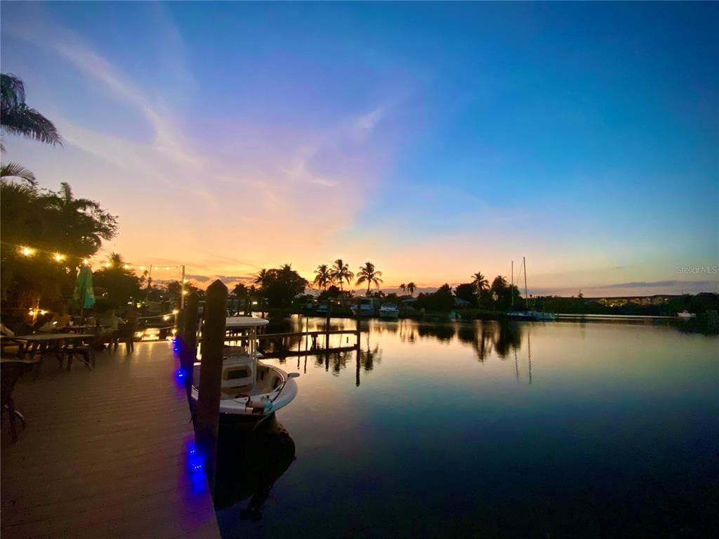 7150 N TAMIAMI TRAIL UNIT S523 SARASOTA, FL 34243