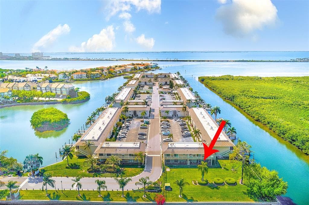 8801 BAY POINTE DRIVE UNIT 102 TAMPA, FL 33615