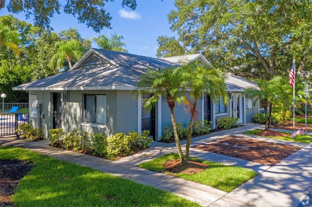 13200 SW WILCOX ROAD UNIT 703 LARGO, FL 33774