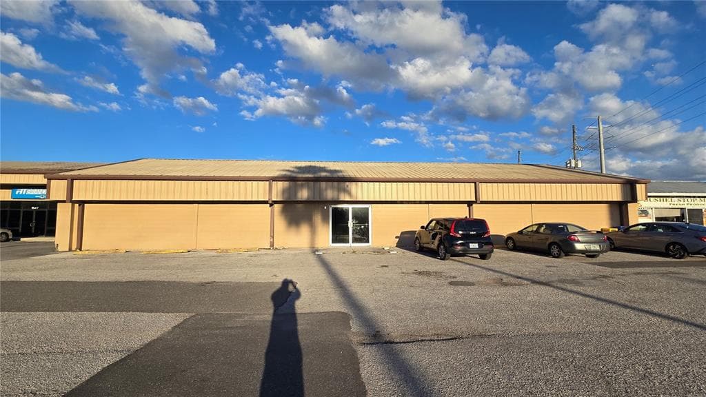 6520 FORT KING ROAD ZEPHYRHILLS, FL 33542