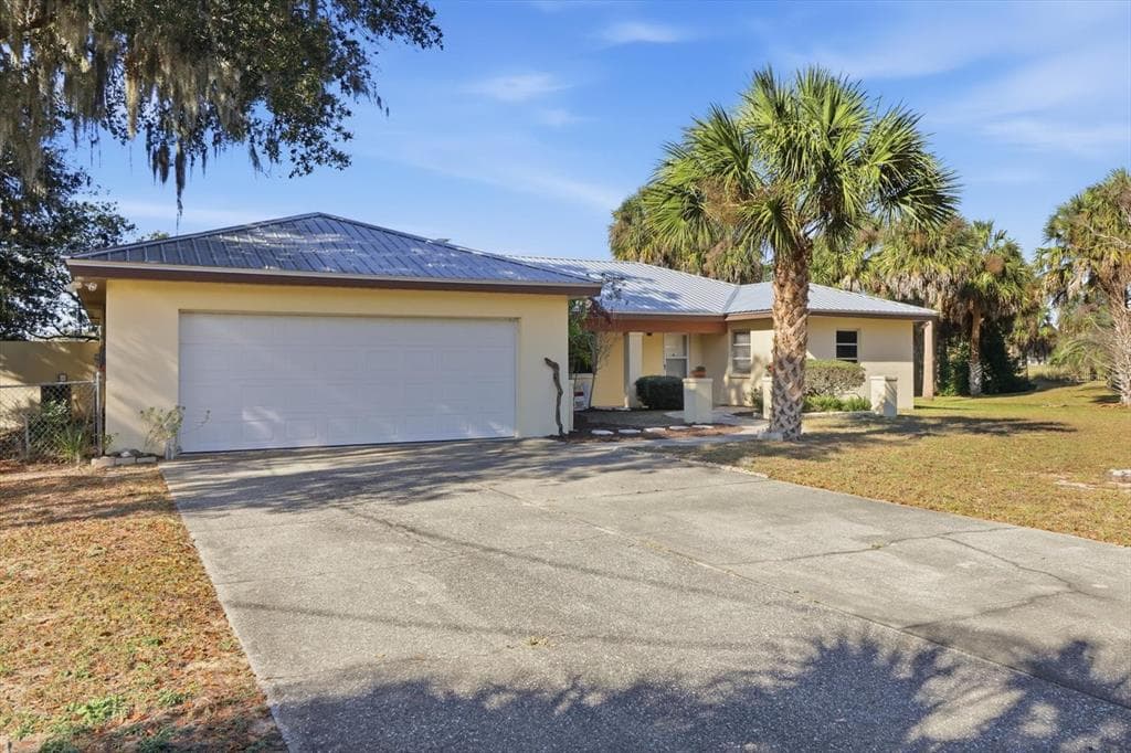 870 N COUNTRY CLUB DRIVE CRYSTAL RIVER, FL 34429
