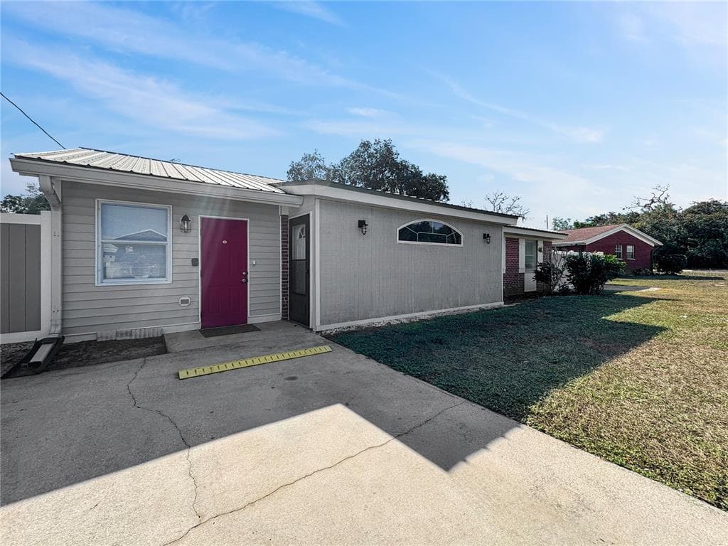 1003 COUNTY ROAD 17A W AVON PARK, FL 33825