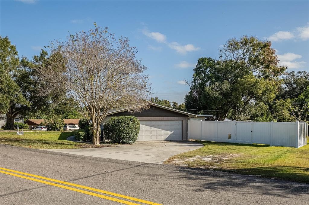800 AVENUE L SE WINTER HAVEN, FL 33880