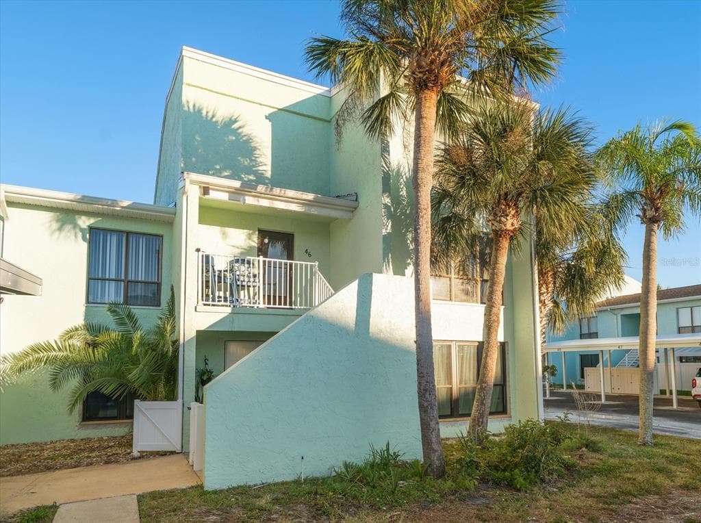 1 WINDRUSH BOULEVARD UNIT 45 INDIAN ROCKS BEACH, FL 33785