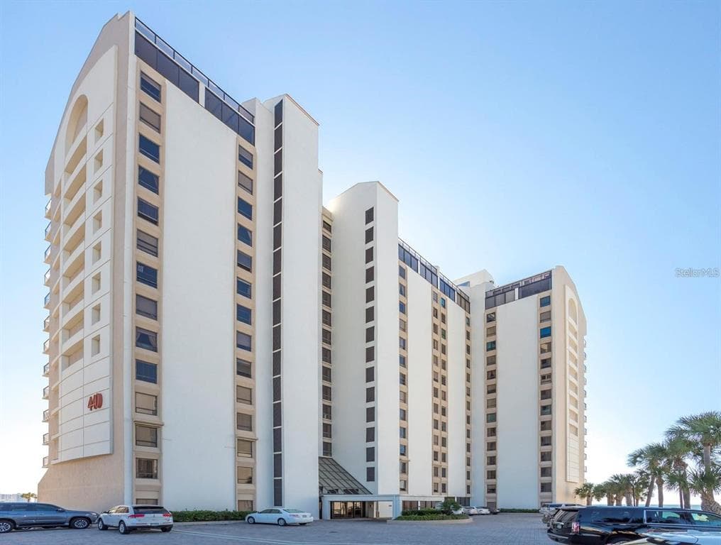 440 S GULFVIEW BOULEVARD UNIT 1705 CLEARWATER BEACH, FL 33767