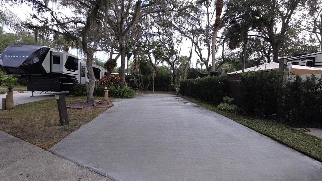 231 STALLION LANE RIVER RANCH, FL 33867
