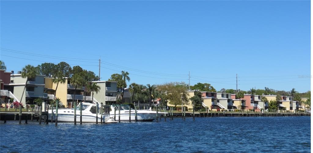2424 W TAMPA BAY BOULEVARD UNIT D205 TAMPA, FL 33607