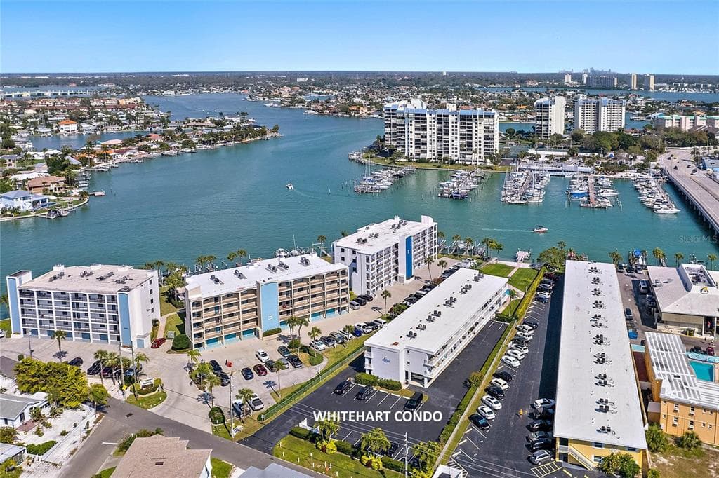 9755 HARRELL AVENUE UNIT 206 TREASURE ISLAND, FL 33706