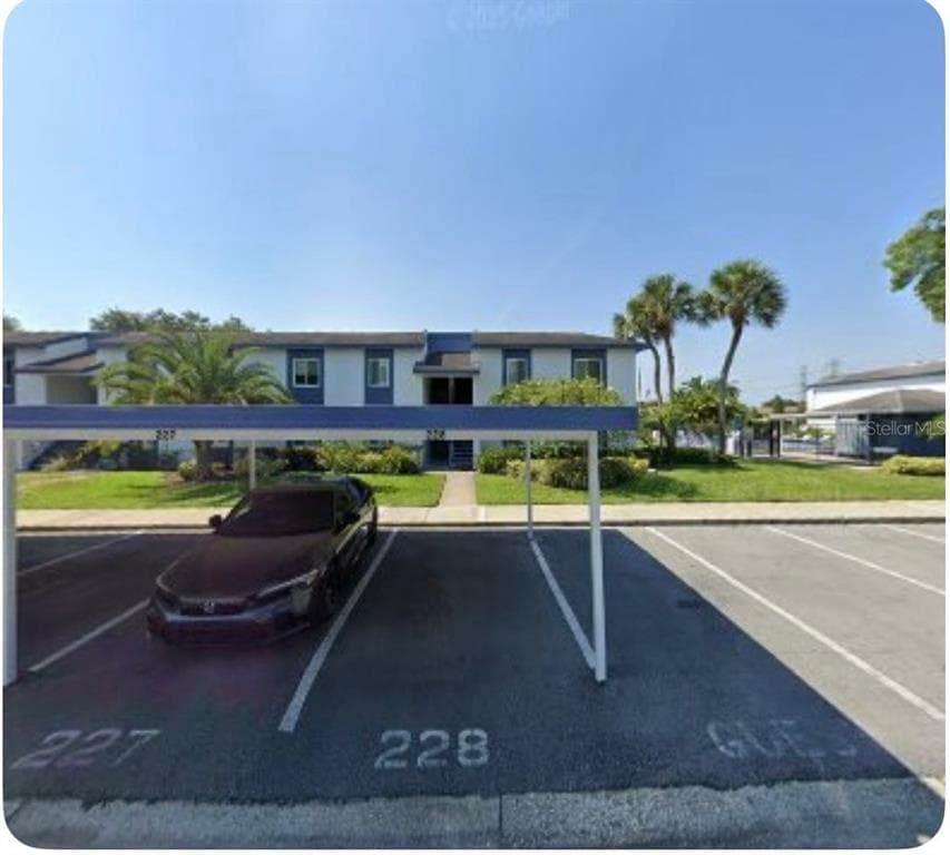 127 CYPRESS LANE UNIT 27 OLDSMAR, FL 34677