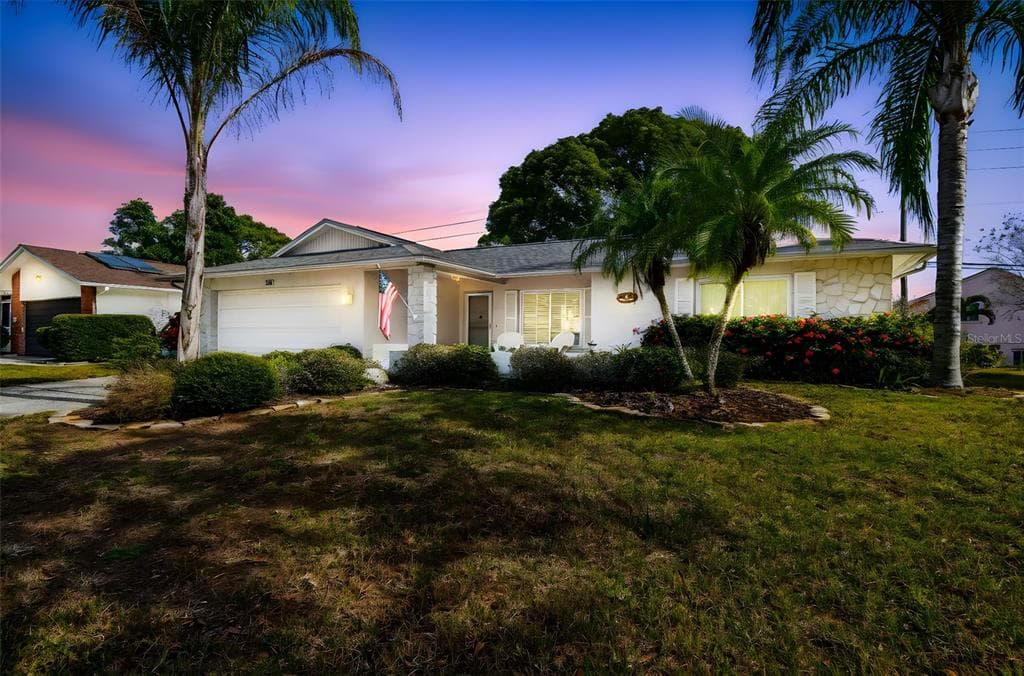 2113 MALCOLM DRIVE PALM HARBOR, FL 34684