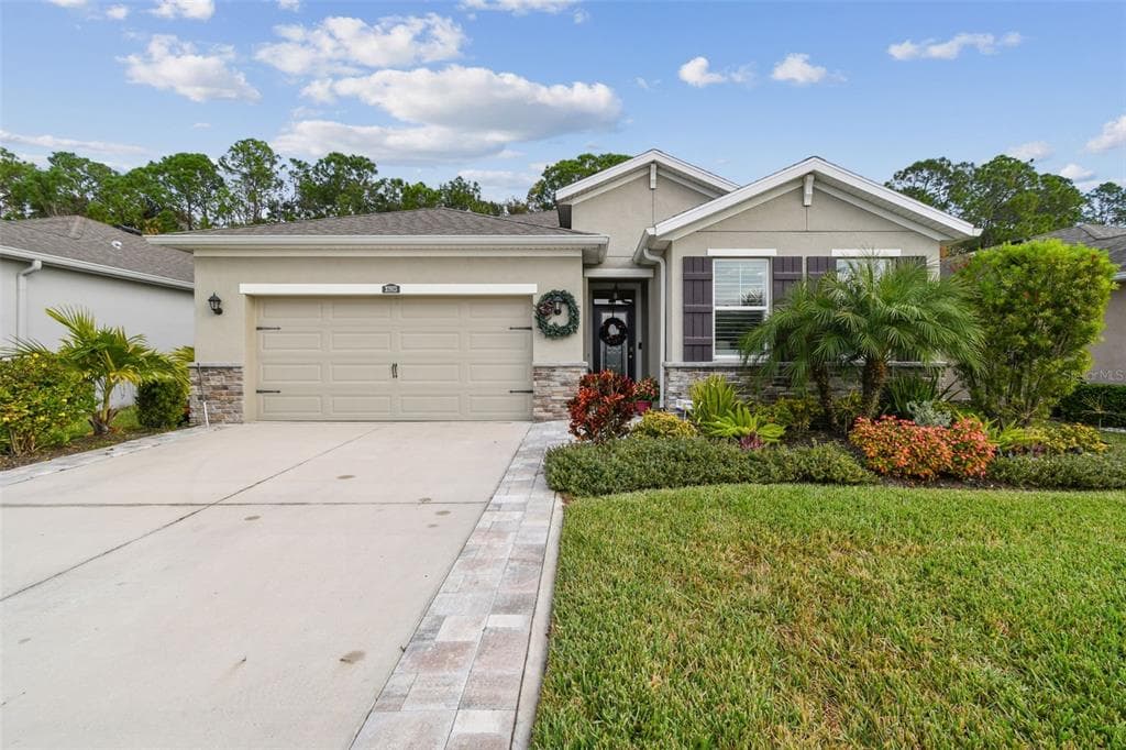 32813 SAND CREEK DRIVE WESLEY CHAPEL, FL 33543