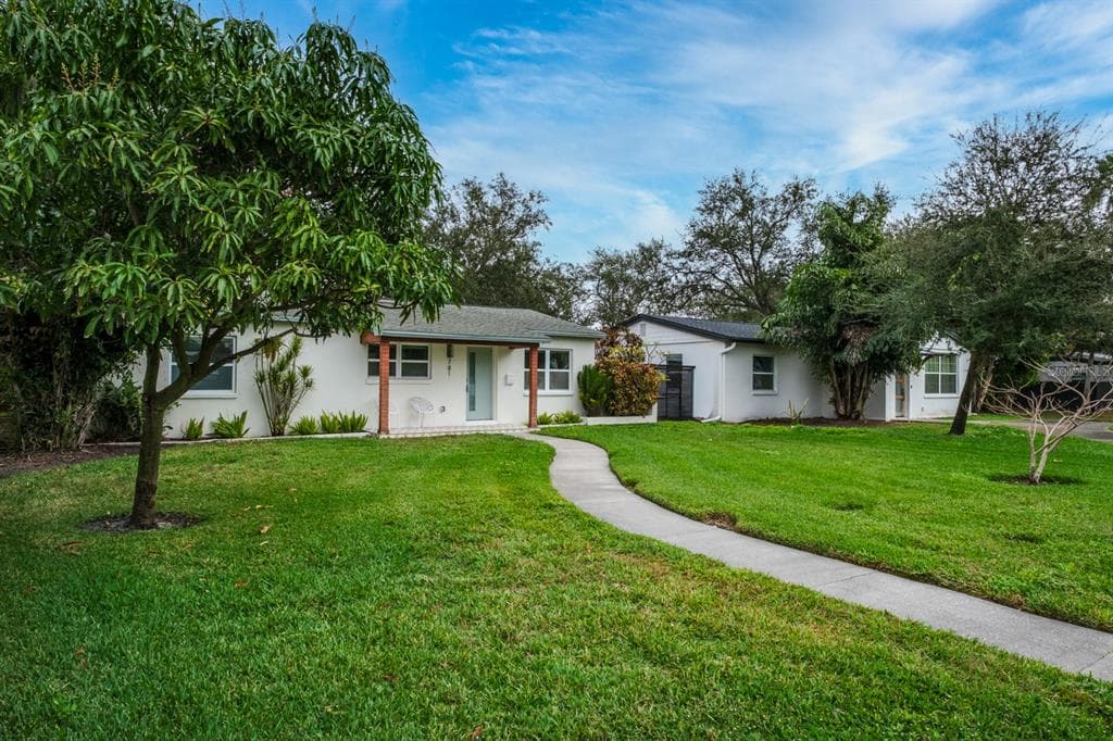781 40TH AVENUE NE ST PETERSBURG, FL 33703