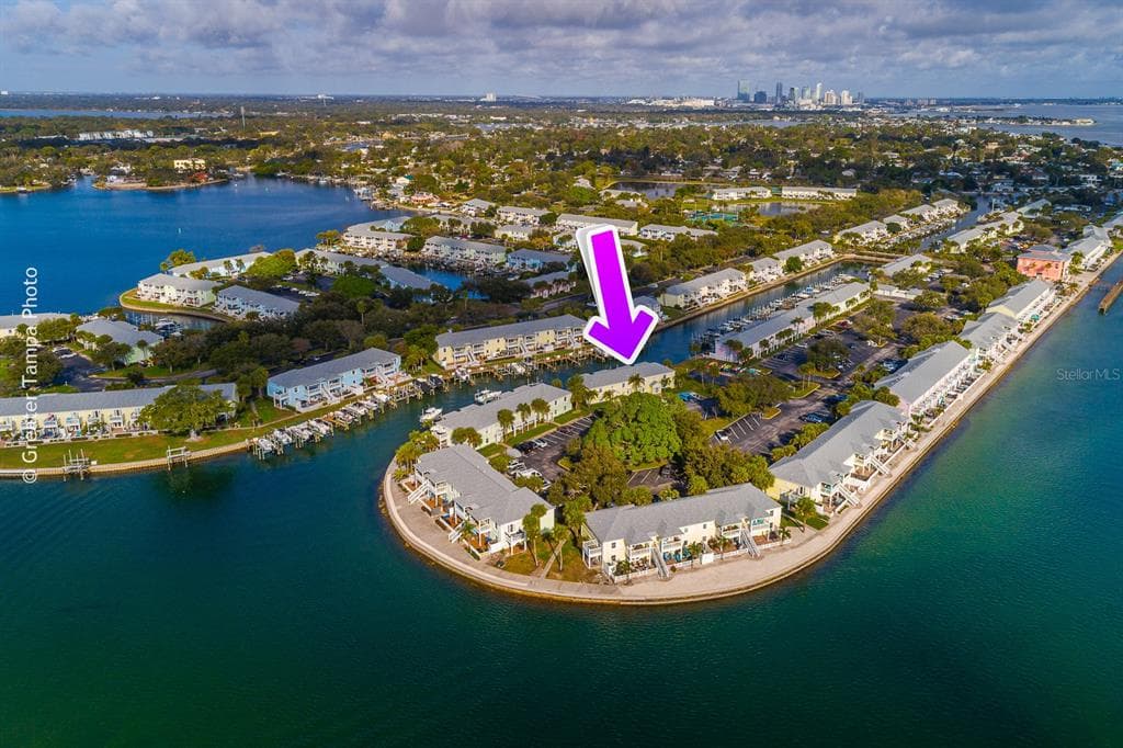 5215 COQUINA KEY DRIVE SE UNIT A ST PETERSBURG, FL 33705