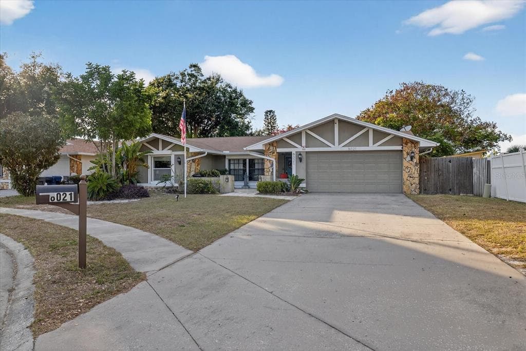 8021 CEDAR RUN DRIVE PORT RICHEY, FL 34668