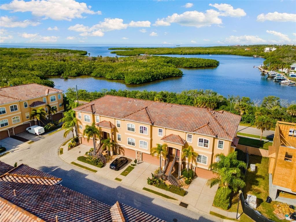 4533 HERON LODGE