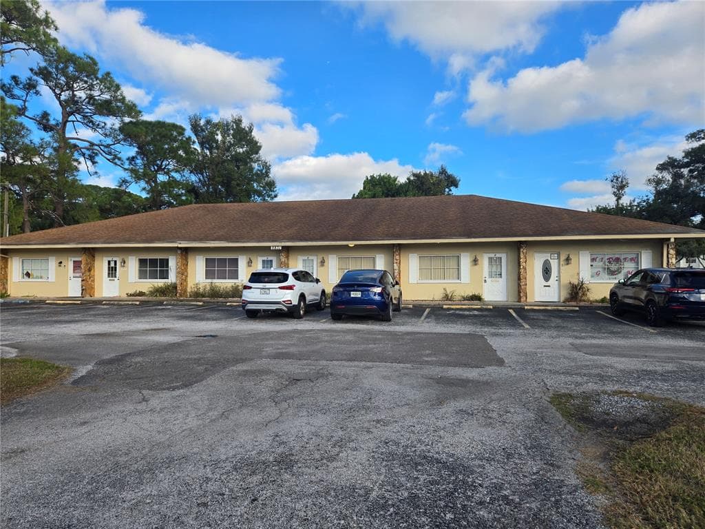 8831 49TH STREET N UNIT 2 & 3 PINELLAS PARK, FL 33782