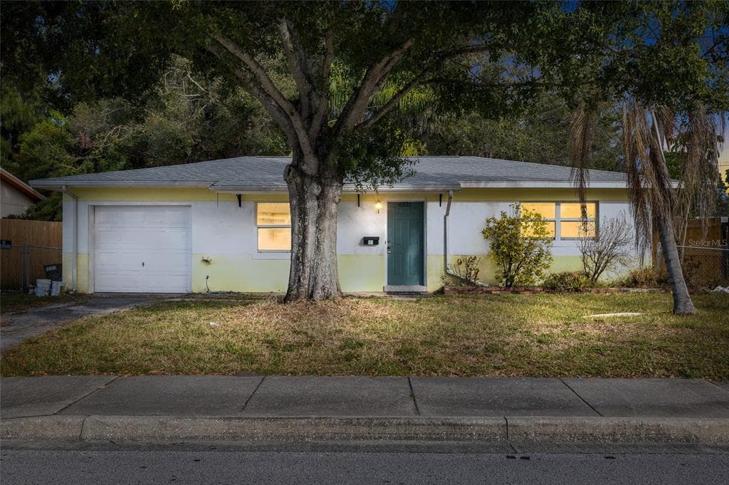 6531 82ND AVENUE N PINELLAS PARK, FL 33781
