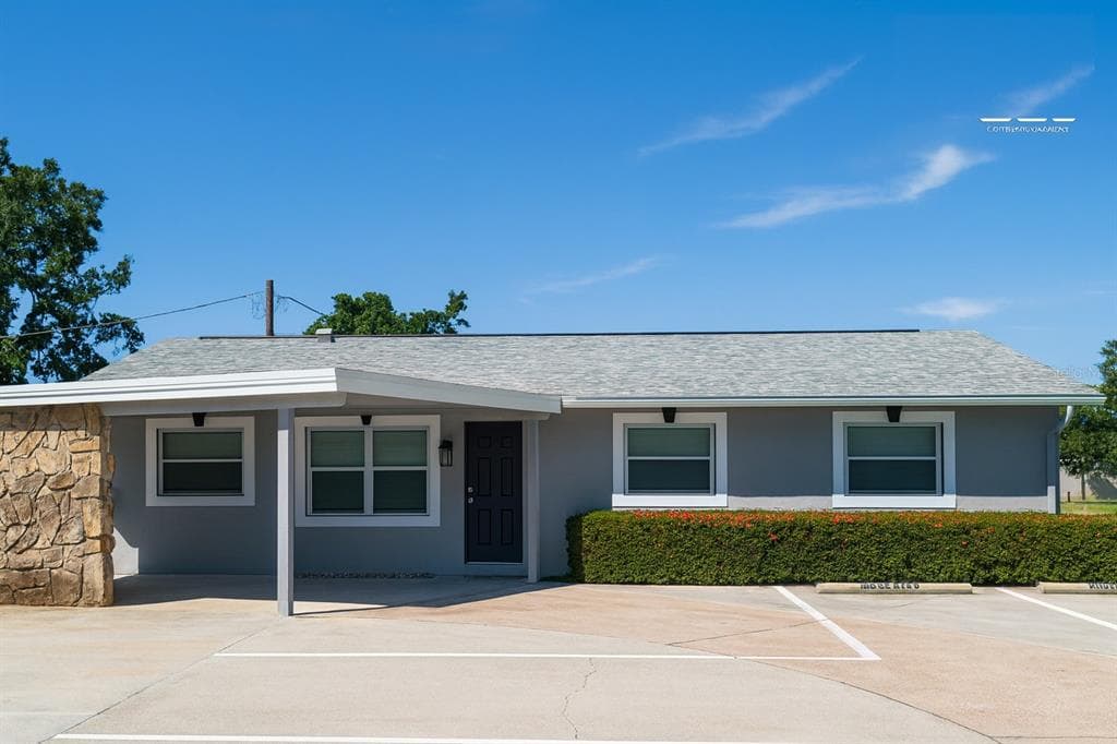 5113 MEMORIAL HIGHWAY