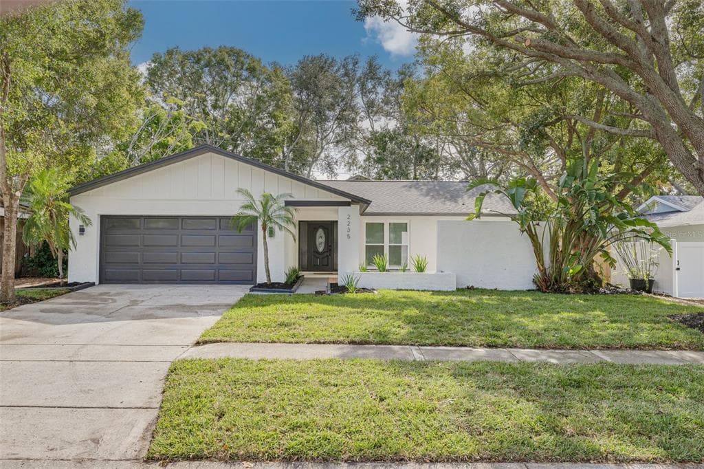 2235 WILLOW TREE TRAIL