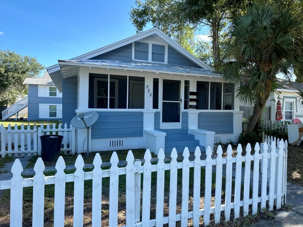 525 29TH AVENUE S ST PETERSBURG, FL 33705