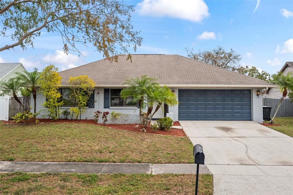 5002 PENNSBURY DRIVE
