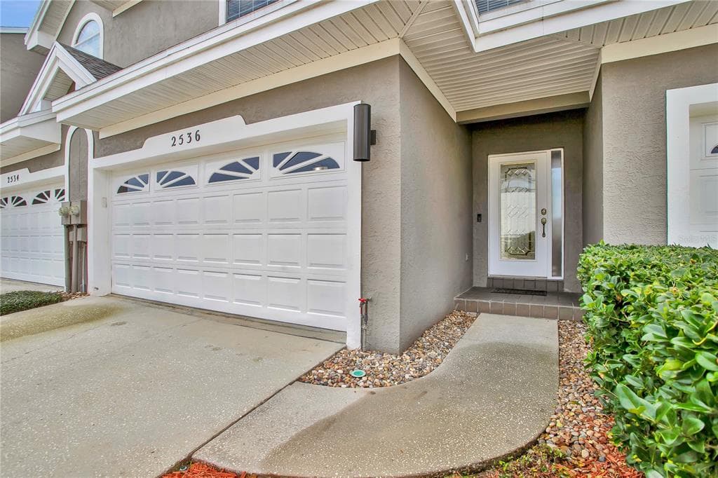 2536 EAGLES CROSSING DRIVE CLEARWATER, FL 33762