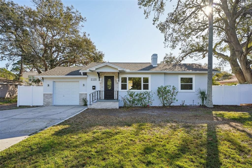 2320 E HARBOR DRIVE S ST PETERSBURG, FL 33705