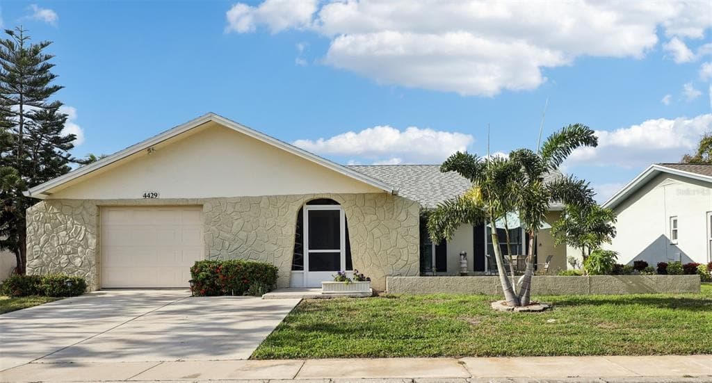 4429 GREAT LAKES DRIVE N CLEARWATER, FL 33762
