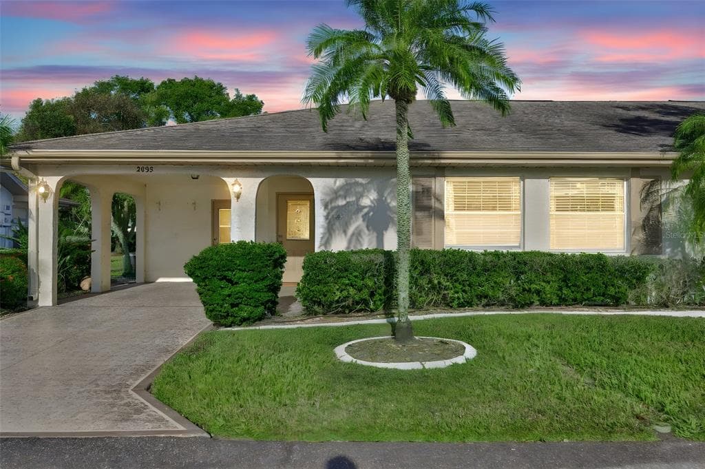 2035 HEATHFIELD CIRCLE UNIT 256 SUN CITY CENTER, FL 33573