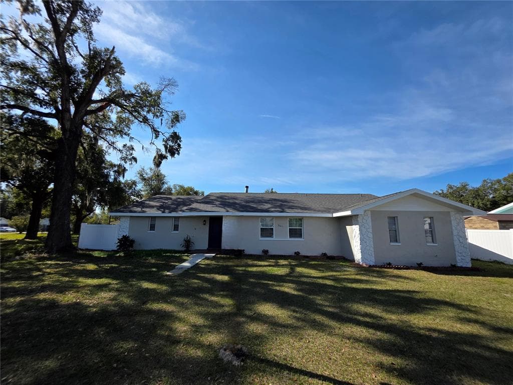 5611 6TH STREET ZEPHYRHILLS, FL 33542