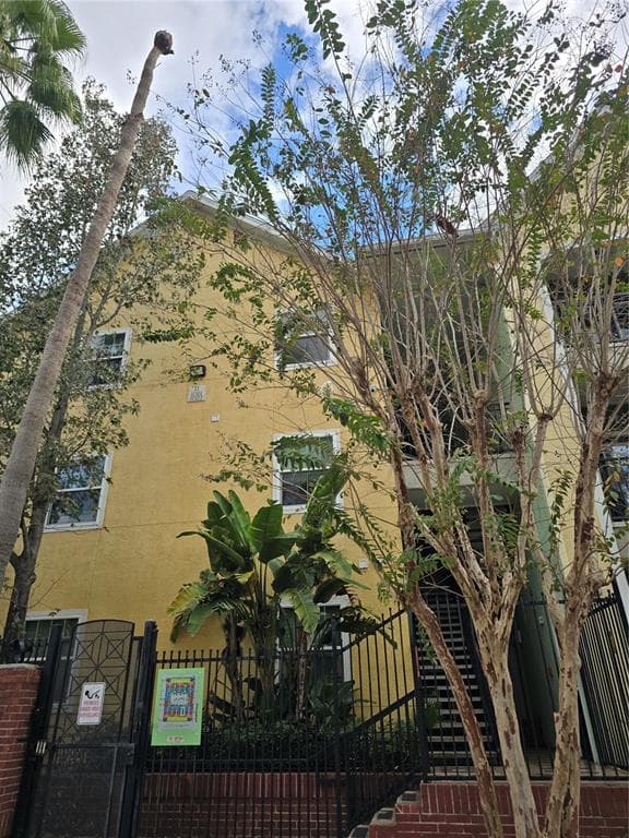 1910 E PALM AVENUE UNIT 11210 TAMPA, FL 33605