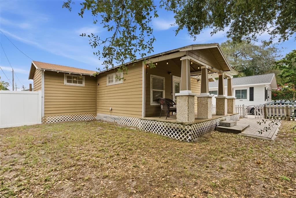 1302 E LOUISIANA AVENUE TAMPA, FL 33603