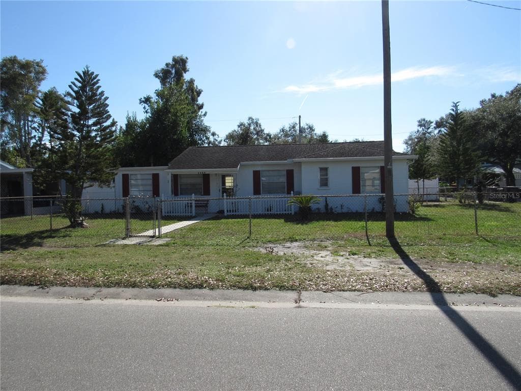 4232 W BAY VIEW AVENUE TAMPA, FL 33611