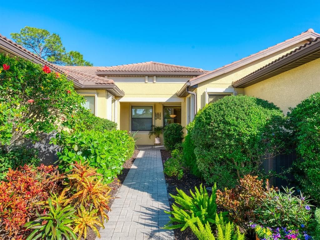 11090 CAMPAZZO DRIVE VENICE, FL 34292