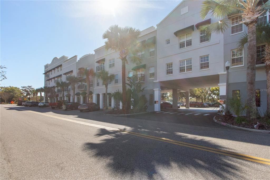 300 STATE STREET E UNIT 204 OLDSMAR, FL 34677