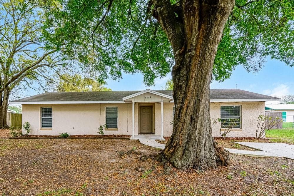 3804 HILL N DALE PLACE LAKELAND, FL 33812