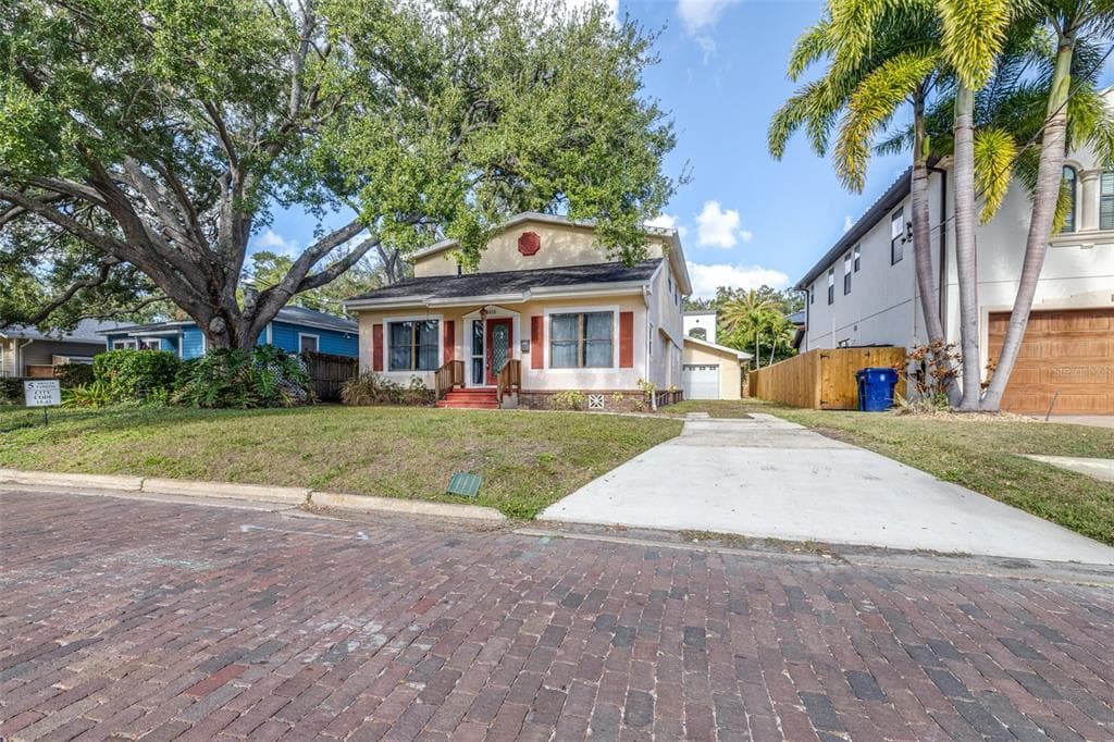 3415 W BARCELONA STREET TAMPA, FL 33629