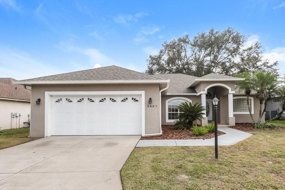 2607 PINE VALLEY DRIVE LAKELAND, FL 33810